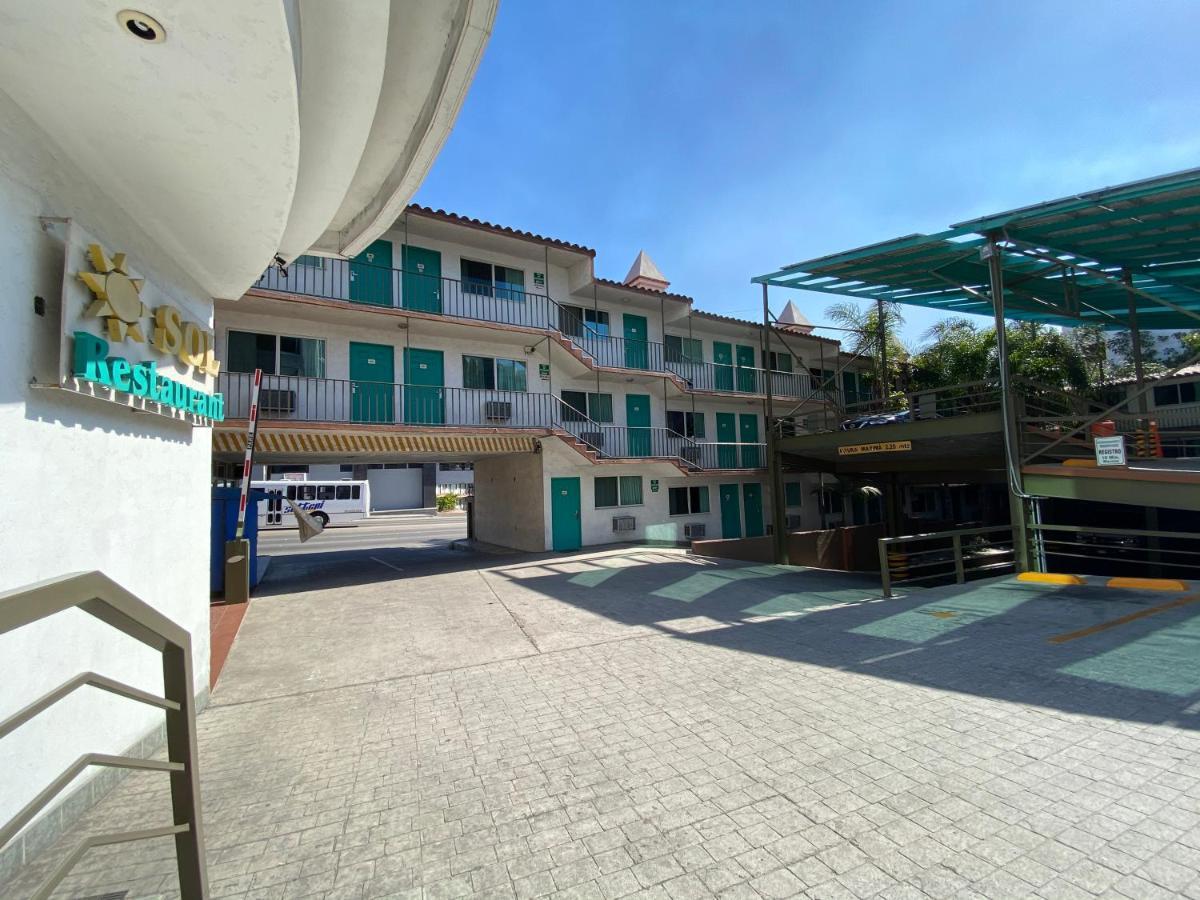 R De Hotel 3*